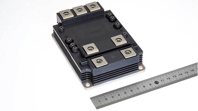 Unifull™ 3.3kV SBD嵌入式SiC-MOSFET模块.jpg