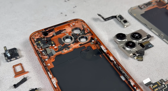 图片来源于B站UP主：KG-Area21 的拆机视频.png