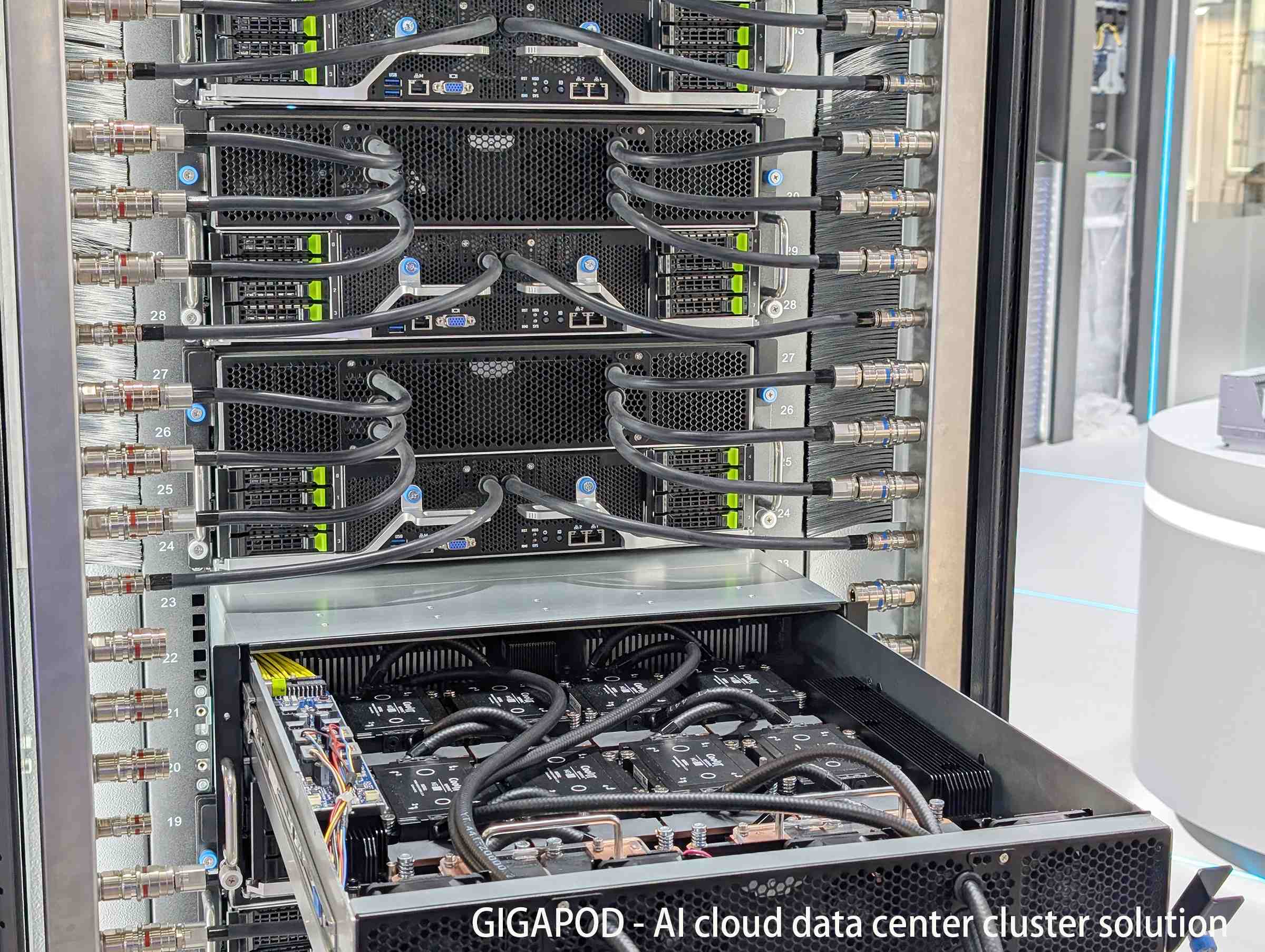 1740991514712480.jpg GIGABYTE_02 (1).jpg