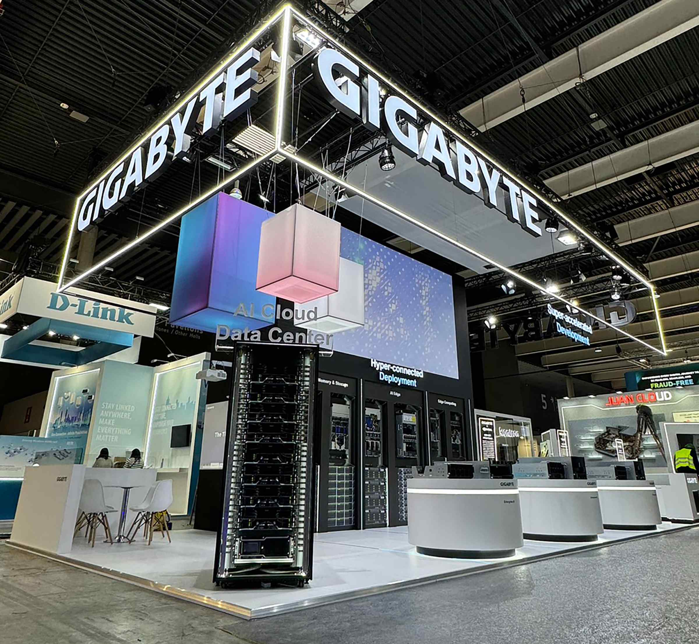 1740991517607827.jpg GIGABYTE_main (1).jpg